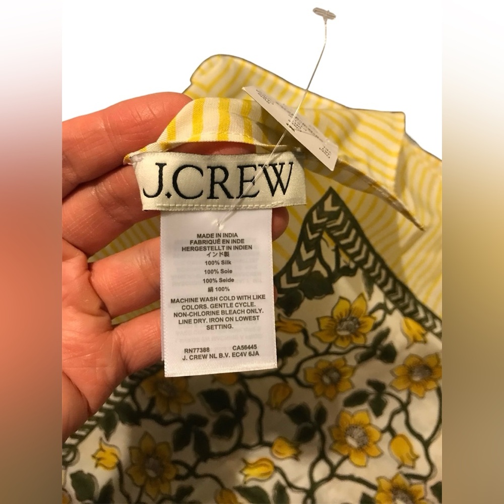 100 % Silk J. Crew Yellow and Green Floral Scarf - Picture 5 of 5